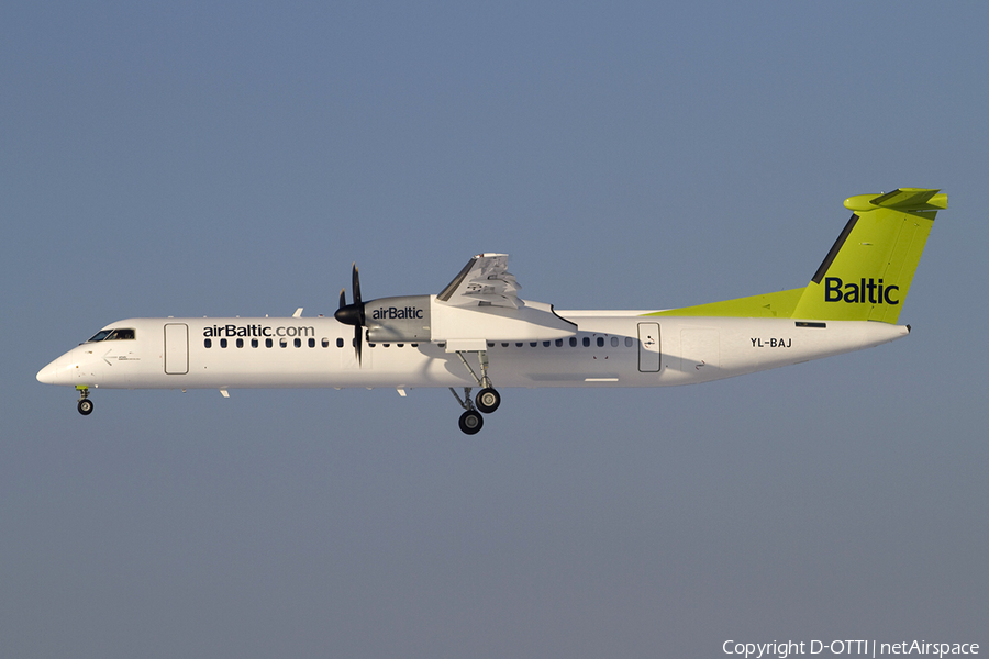 airBaltic Bombardier DHC-8-402Q (YL-BAJ) | Photo 329808