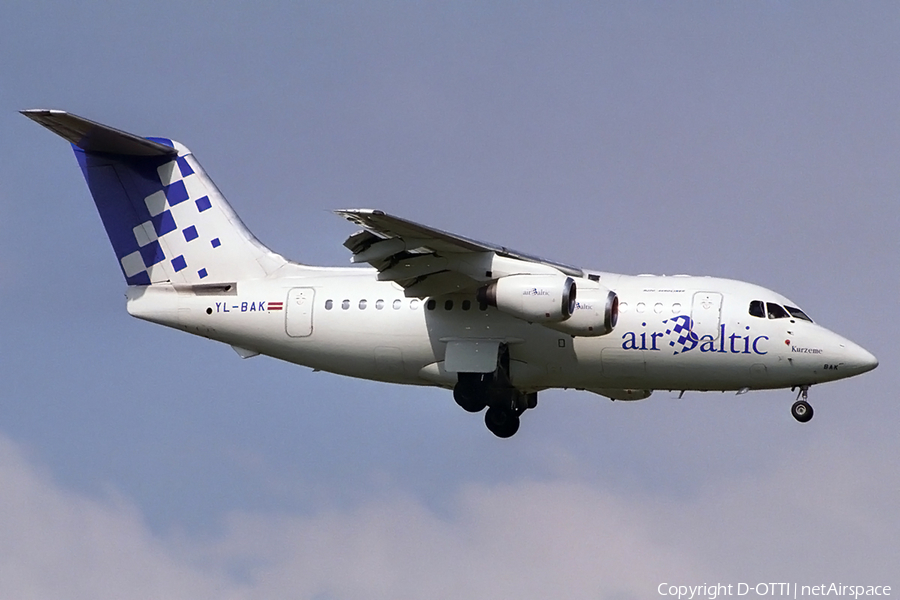 airBaltic BAe Systems BAe-146-RJ70 (YL-BAK) | Photo 179500