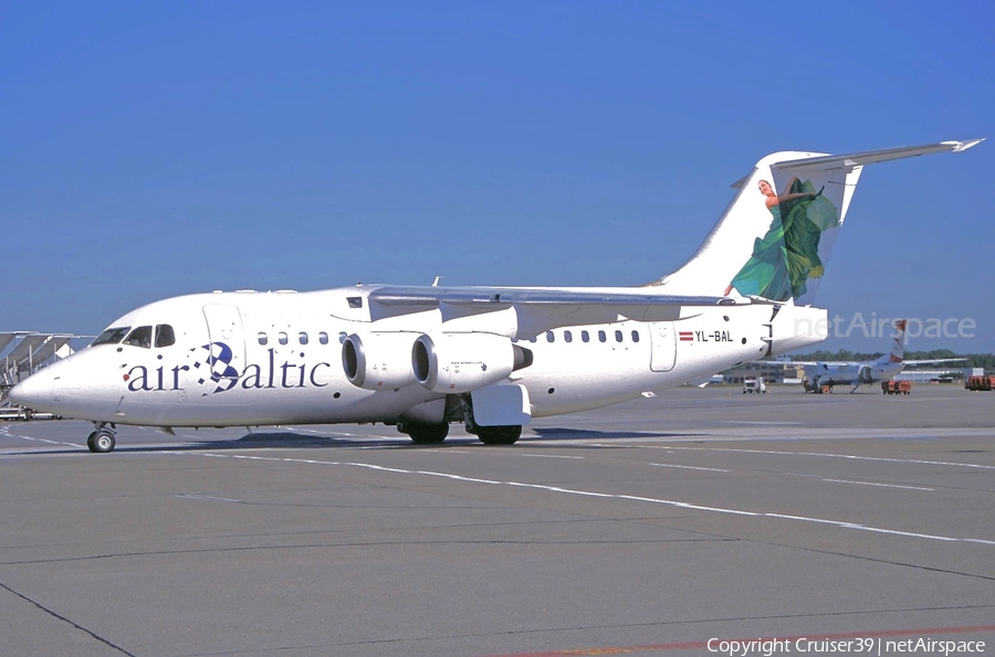 airBaltic BAe Systems BAe-146-RJ70 (YL-BAL) | Photo 649726