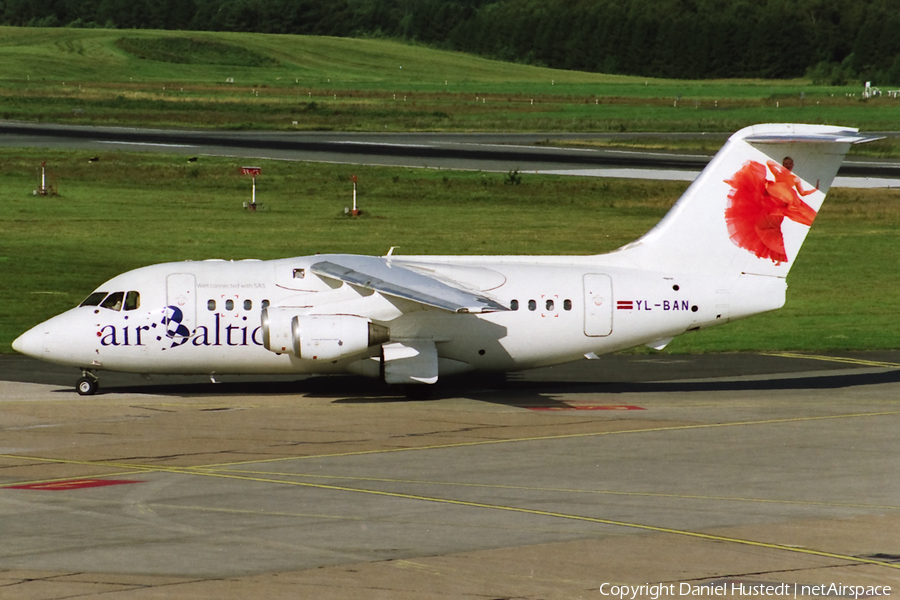 airBaltic BAe Systems BAe-146-RJ70 (YL-BAN) | Photo 425353