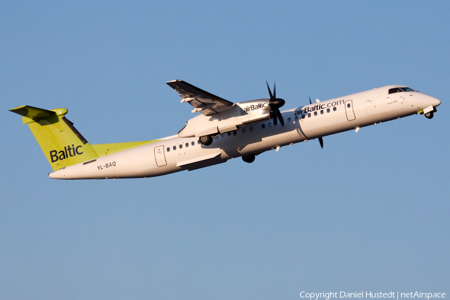 airBaltic Bombardier DHC-8-402Q (YL-BAQ) | Photo 610866