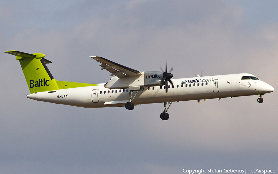 airBaltic Bombardier DHC-8-402Q (YL-BAX) | Photo 749