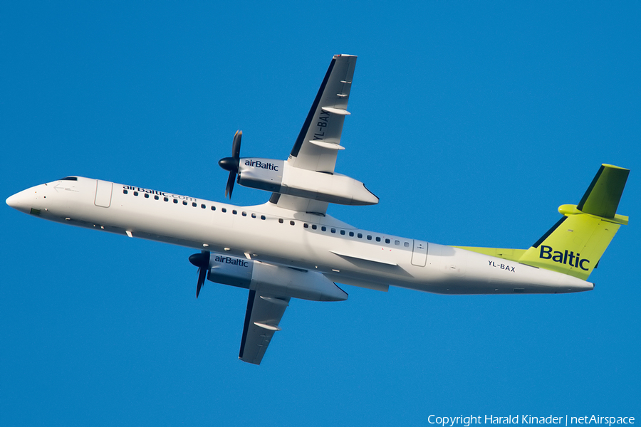 airBaltic Bombardier DHC-8-402Q (YL-BAX) | Photo 298595