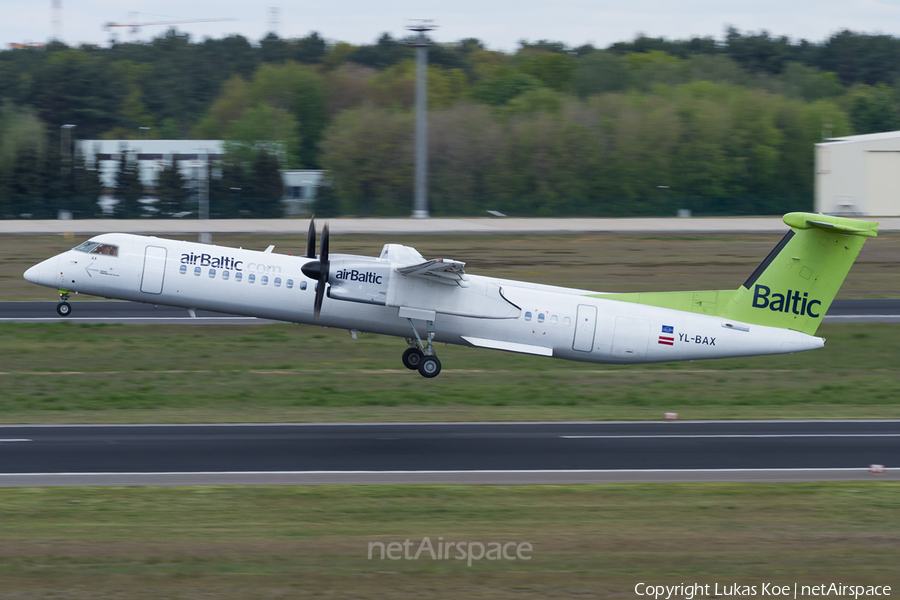 airBaltic Bombardier DHC-8-402Q (YL-BAX) | Photo 317741