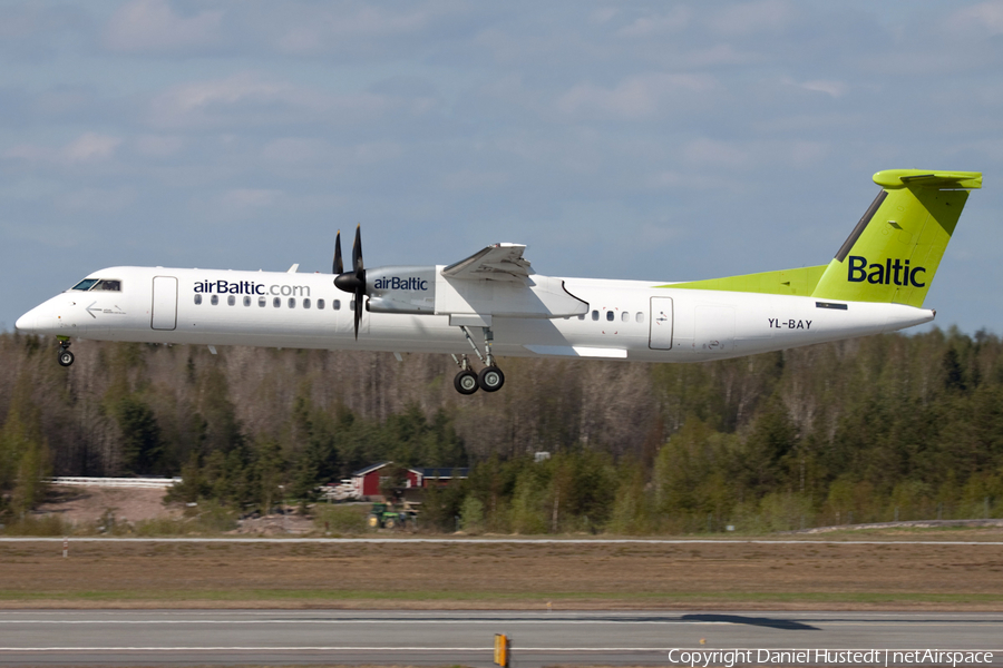 airBaltic Bombardier DHC-8-402Q (YL-BAY) | Photo 610867