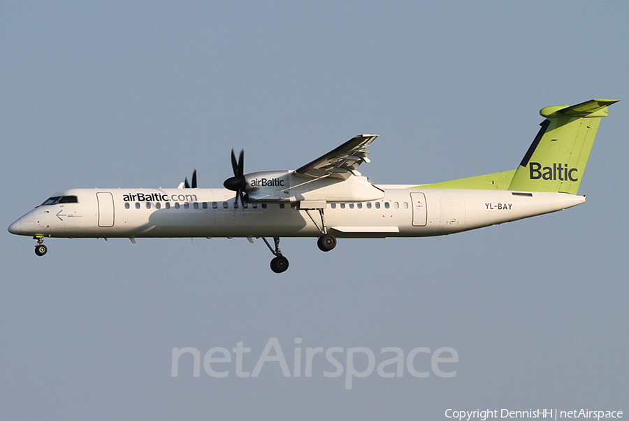 airBaltic Bombardier DHC-8-402Q (YL-BAY) | Photo 361246