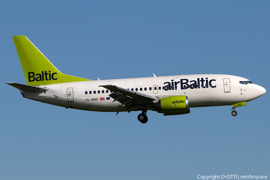 airBaltic Boeing 737-53S (YL-BBD) | Photo 243875