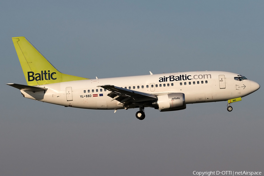 airBaltic Boeing 737-53S (YL-BBD) | Photo 526883