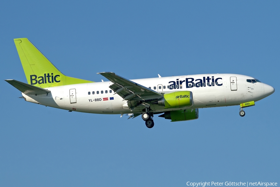 airBaltic Boeing 737-53S (YL-BBD) | Photo 326586
