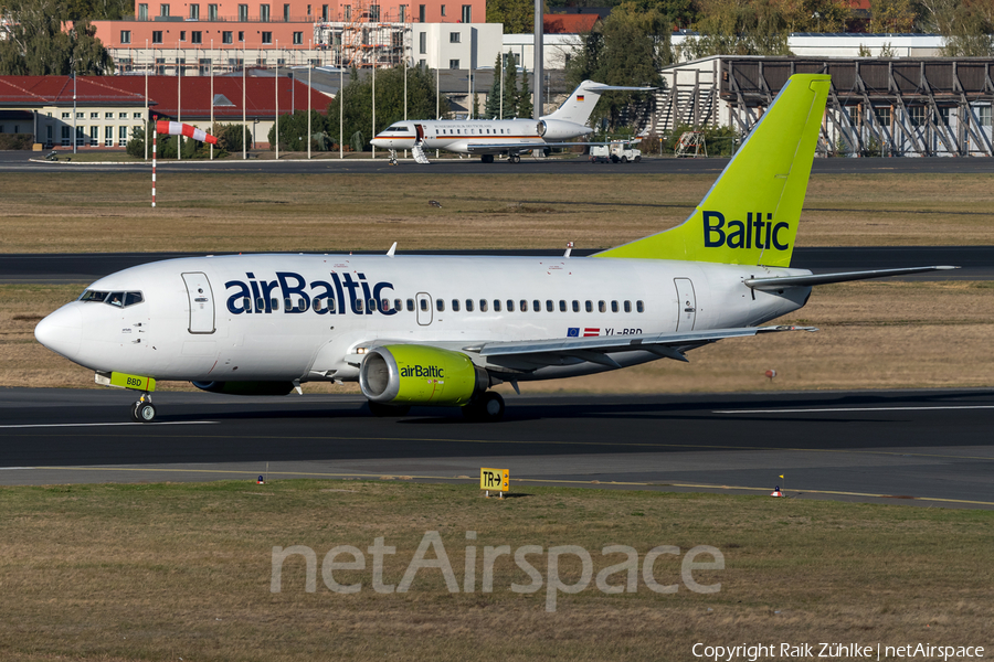 airBaltic Boeing 737-53S (YL-BBD) | Photo 273056