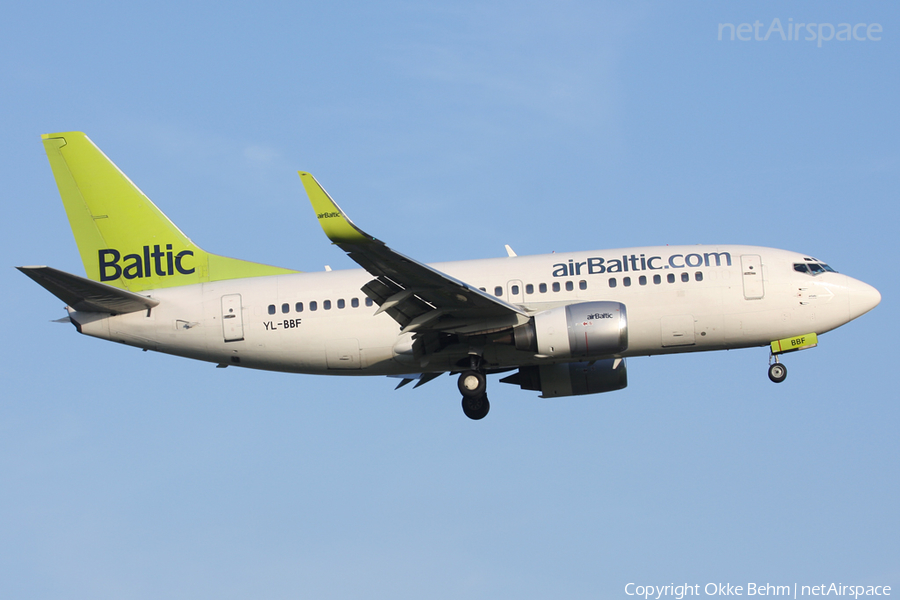 airBaltic Boeing 737-548 (YL-BBF) | Photo 38612