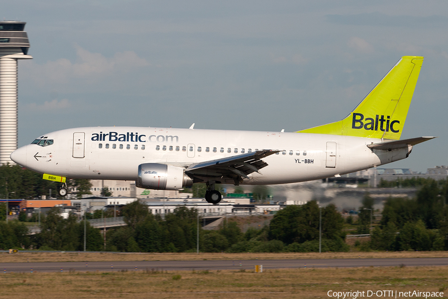 airBaltic Boeing 737-548 (YL-BBH) | Photo 371571