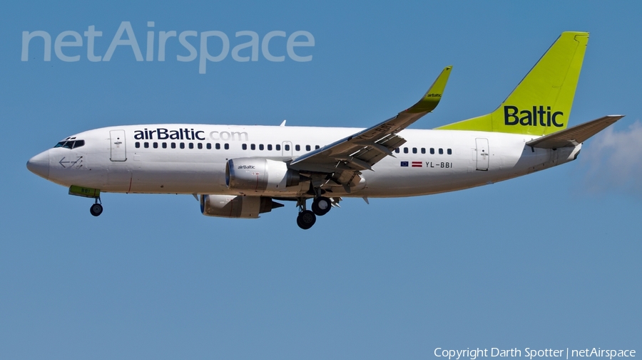 airBaltic Boeing 737-33A (YL-BBI) | Photo 136725