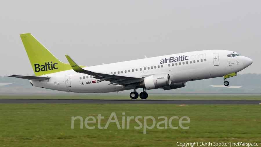 airBaltic Boeing 737-33A (YL-BBI) | Photo 216702