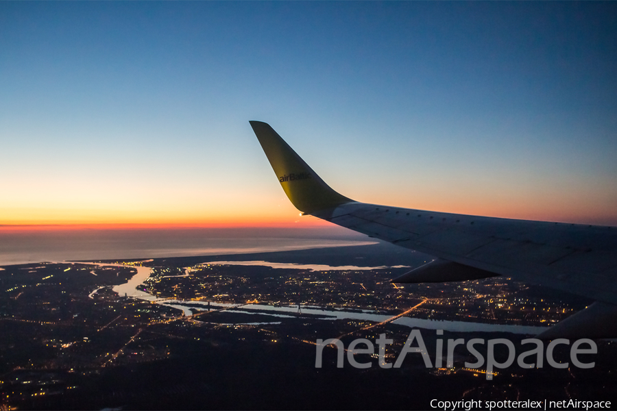 airBaltic Boeing 737-36Q (YL-BBJ) | Photo 112523