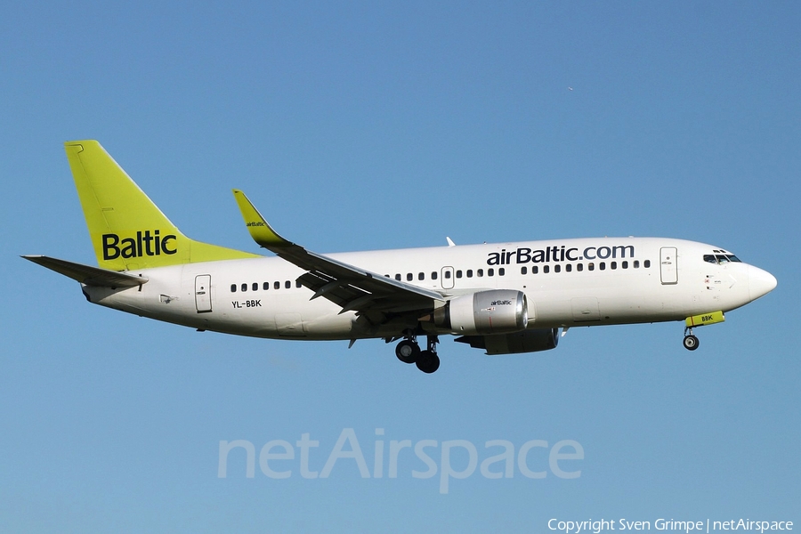 airBaltic Boeing 737-33V (YL-BBK) | Photo 15919