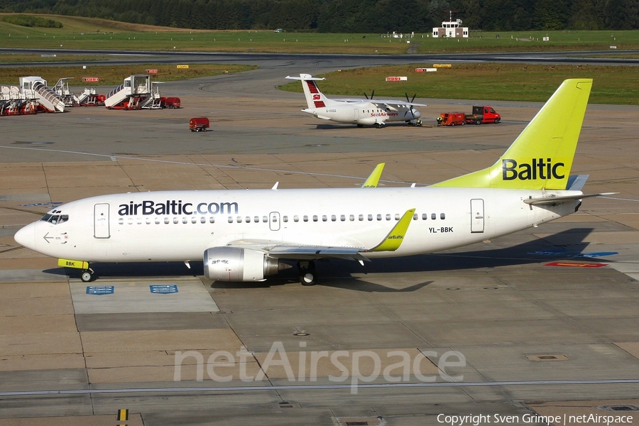 airBaltic Boeing 737-33V (YL-BBK) | Photo 34847
