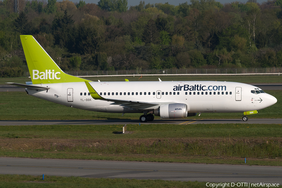airBaltic Boeing 737-33V (YL-BBK) | Photo 198459