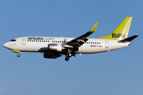 airBaltic Boeing 737-33V (YL-BBL) at  Riga - International, Latvia