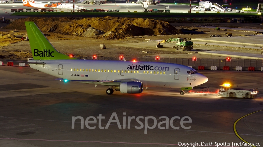 airBaltic Boeing 737-522 (YL-BBM) | Photo 213331