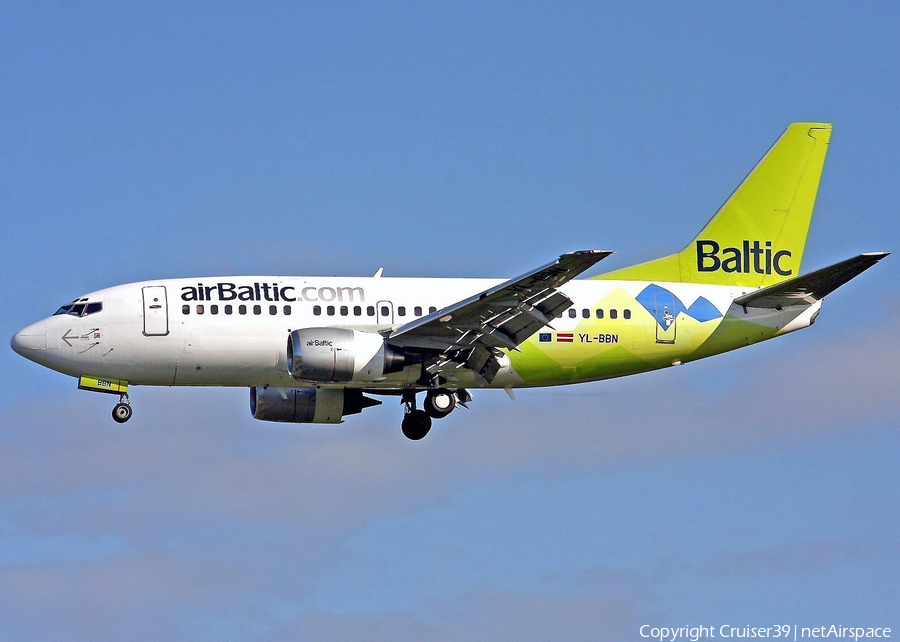 airBaltic Boeing 737-522 (YL-BBN) | Photo 118731