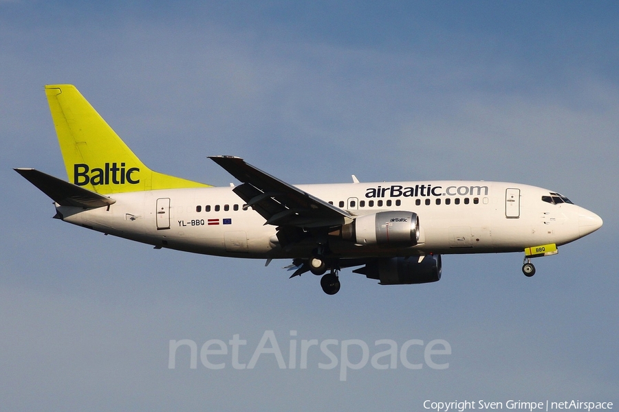 airBaltic Boeing 737-522 (YL-BBQ) | Photo 15513