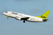airBaltic Boeing 737-522 (YL-BBQ) at  Amsterdam - Schiphol, Netherlands