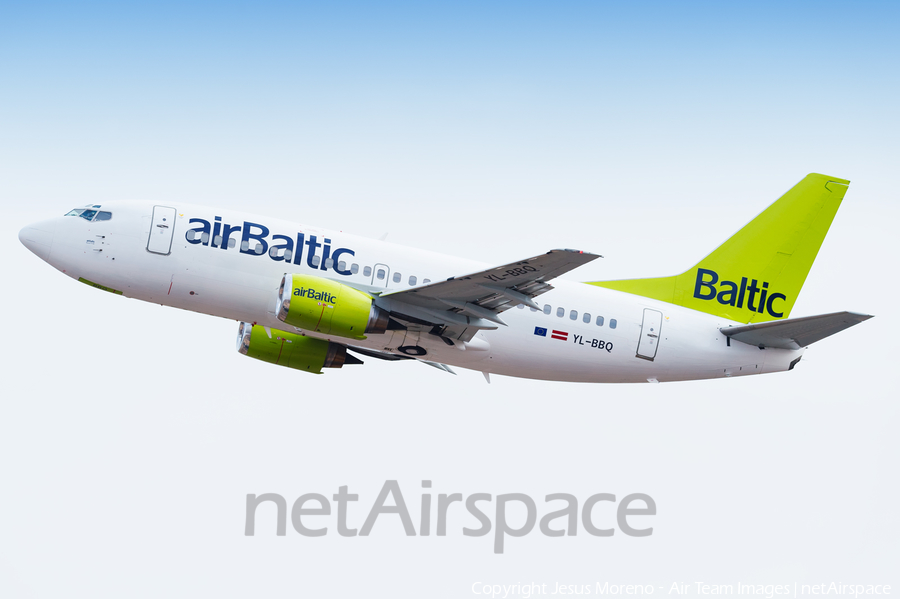 airBaltic Boeing 737-522 (YL-BBQ) | Photo 193704