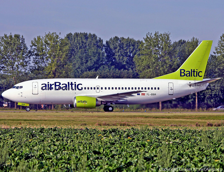 airBaltic Boeing 737-31S (YL-BBR) | Photo 376534