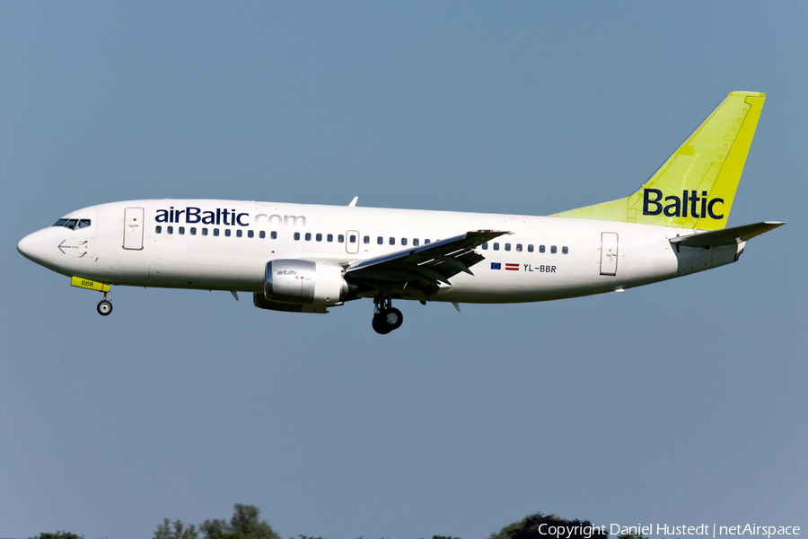 airBaltic Boeing 737-31S (YL-BBR) | Photo 479996