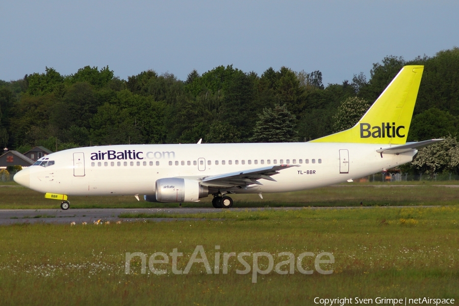 airBaltic Boeing 737-31S (YL-BBR) | Photo 449610