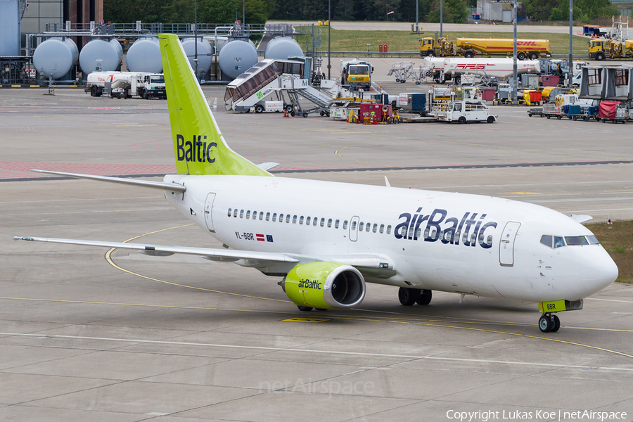 airBaltic Boeing 737-31S (YL-BBR) | Photo 317859
