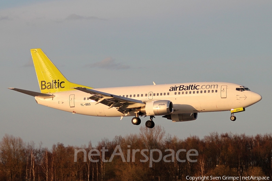 airBaltic Boeing 737-31S (YL-BBS) | Photo 16183