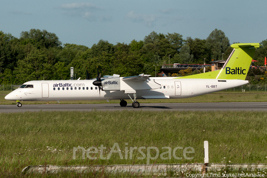 airBaltic Bombardier DHC-8-402Q (YL-BBT) | Photo 27157