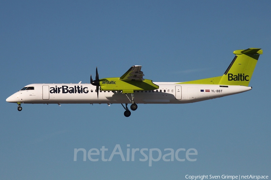 airBaltic Bombardier DHC-8-402Q (YL-BBT) | Photo 169979