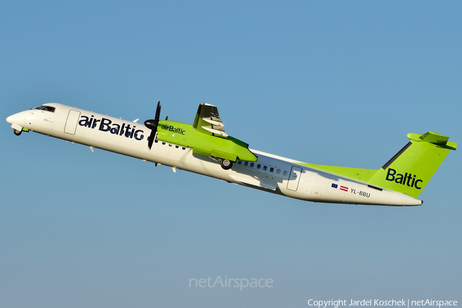 airBaltic Bombardier DHC-8-402Q (YL-BBU) | Photo 261746