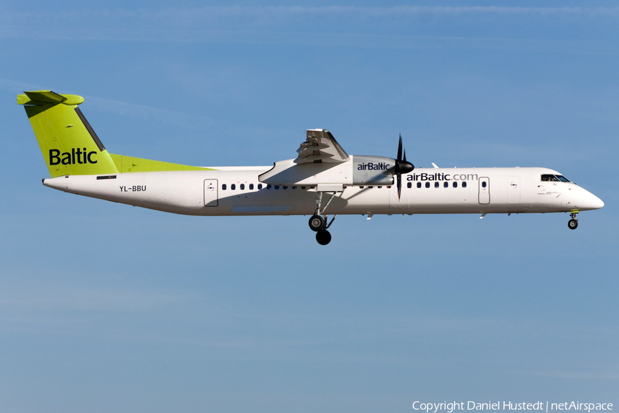 airBaltic Bombardier DHC-8-402Q (YL-BBU) | Photo 495453