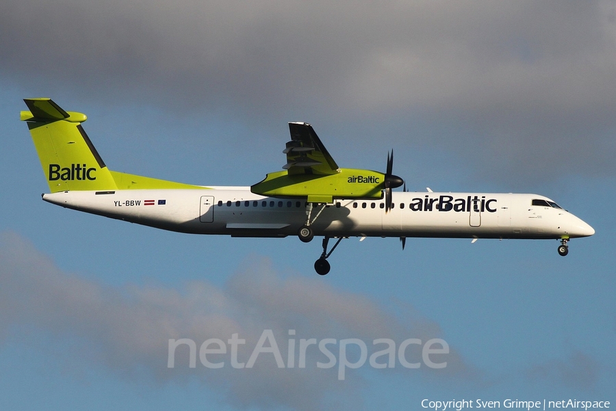 airBaltic Bombardier DHC-8-402Q (YL-BBW) | Photo 181643