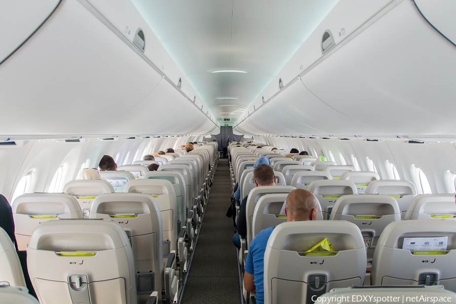 airBaltic Airbus A220-300 (YL-CSA) | Photo 395527