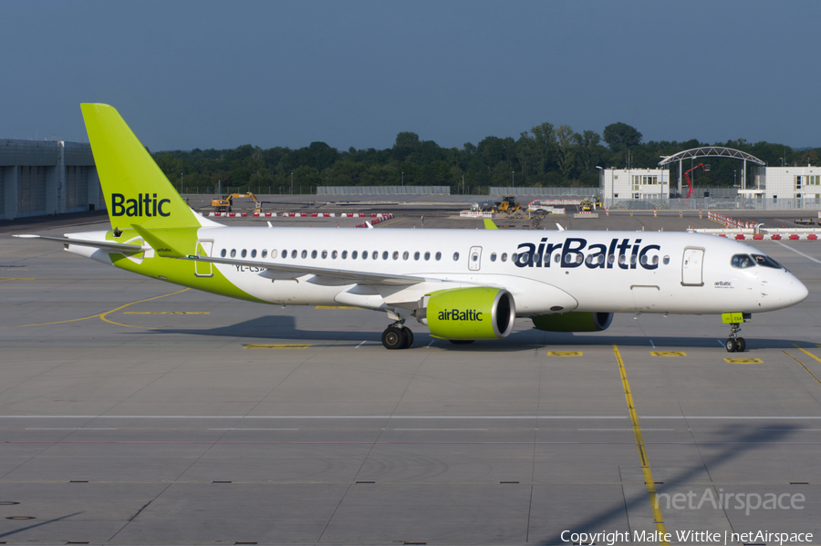 airBaltic Airbus A220-300 (YL-CSA) | Photo 463364