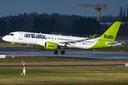 airBaltic Airbus A220-300 (YL-CSB) at  Hamburg - Fuhlsbuettel (Helmut Schmidt), Germany