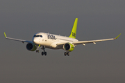 airBaltic Airbus A220-300 (YL-CSC) at  Hamburg - Fuhlsbuettel (Helmut Schmidt), Germany