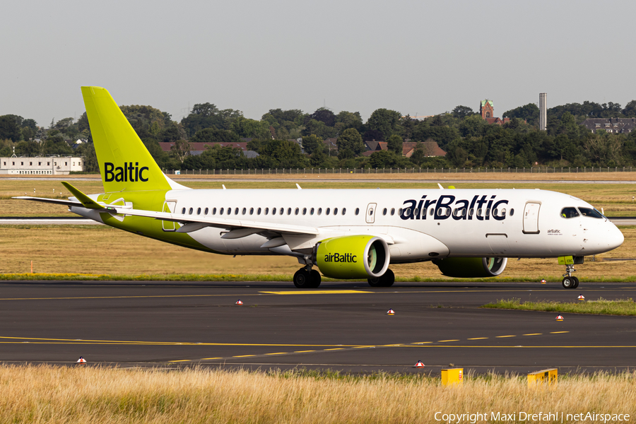 airBaltic Airbus A220-300 (YL-CSC) | Photo 513516