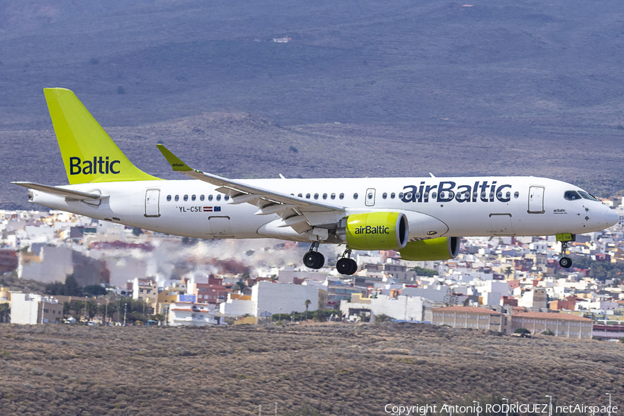 airBaltic Airbus A220-300 (YL-CSE) | Photo 654067