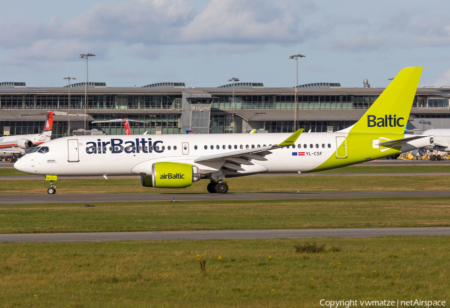 airBaltic Airbus A220-300 (YL-CSF) | Photo 407425