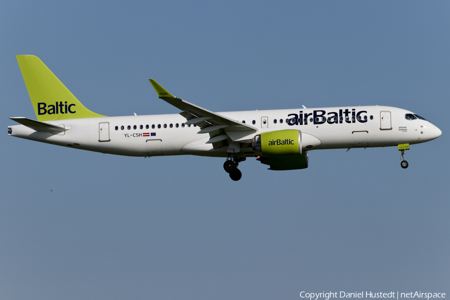 airBaltic Airbus A220-300 (YL-CSH) | Photo 426182