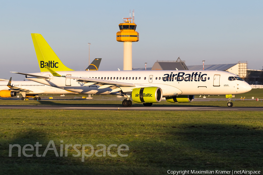 airBaltic Airbus A220-300 (YL-CSH) | Photo 521375