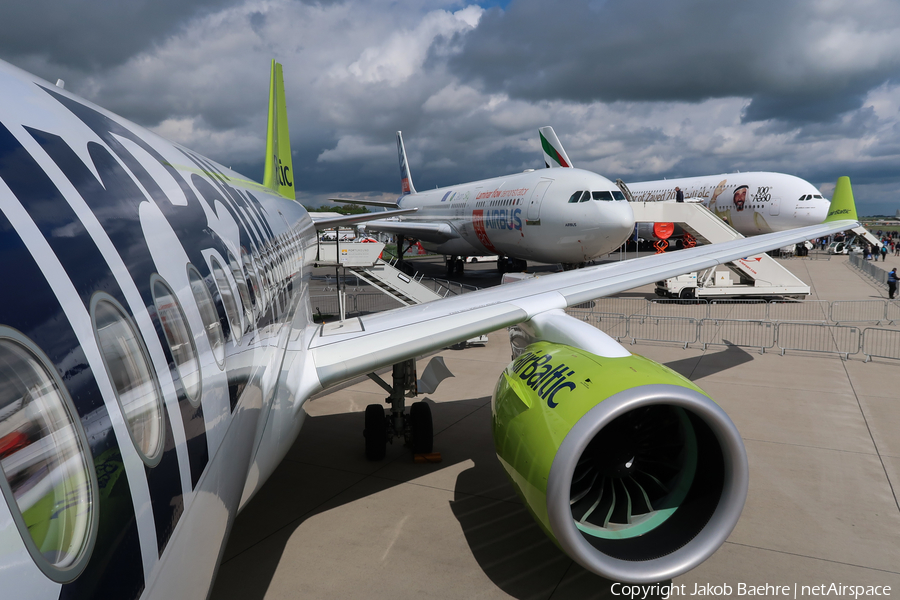 airBaltic Airbus A220-300 (YL-CSH) | Photo 241551