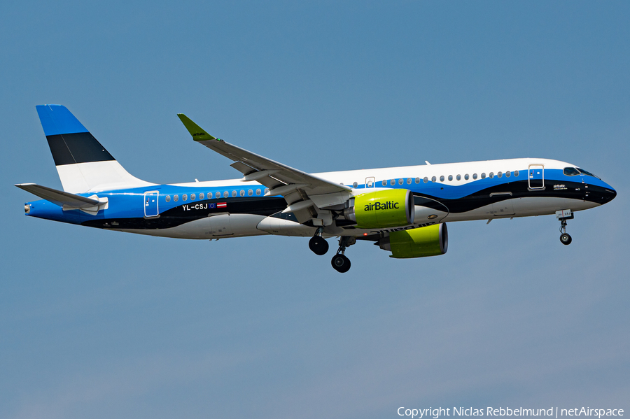 airBaltic Airbus A220-300 (YL-CSJ) | Photo 398174