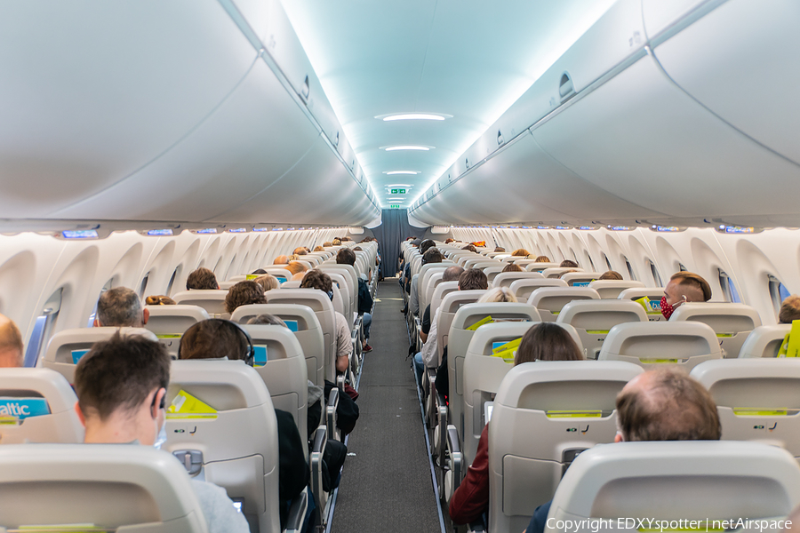 airBaltic Airbus A220-300 (YL-CSJ) | Photo 395466